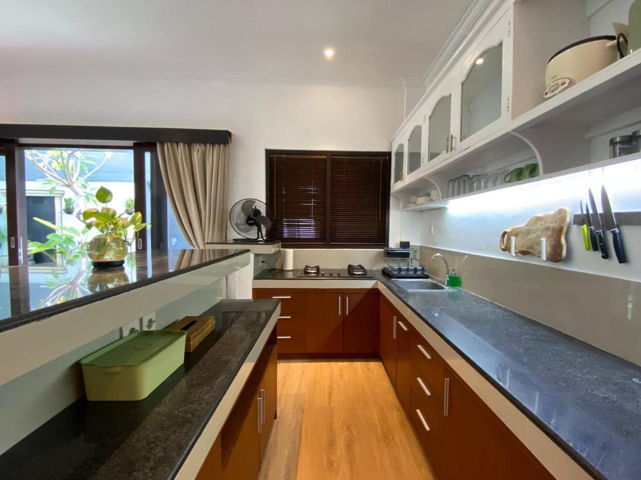 Villa Mayu Dedaries Семиньяк Экстерьер фото