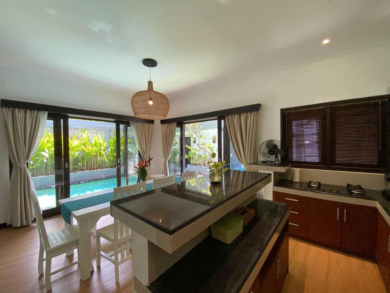 Villa Mayu Dedaries Семиньяк Экстерьер фото