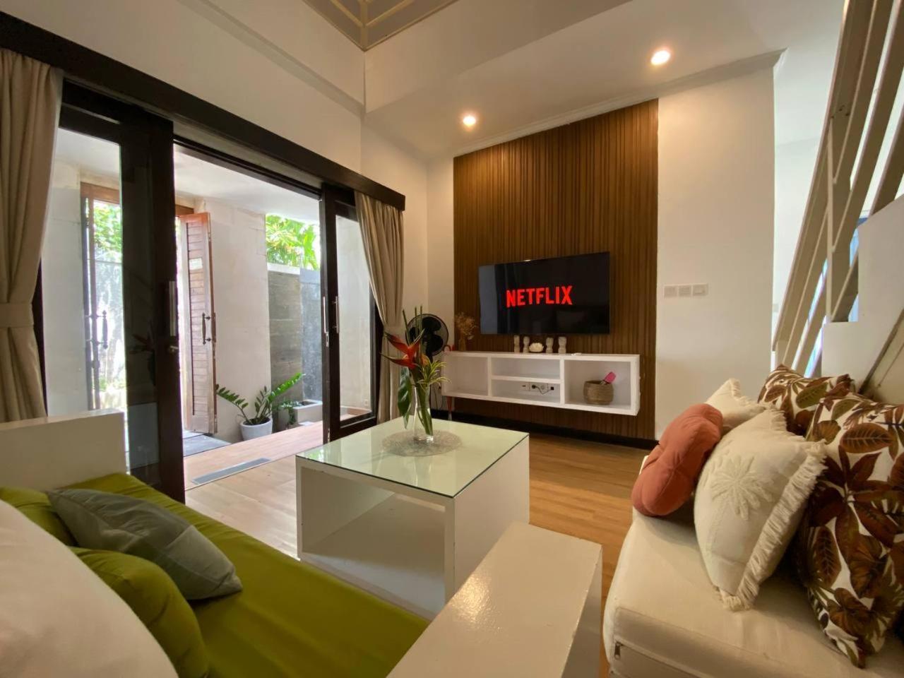 Villa Mayu Dedaries Семиньяк Экстерьер фото